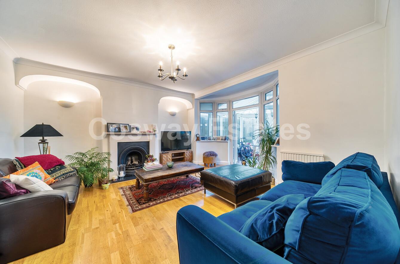 Copthall Gardens, Mill Hill, NW7, London